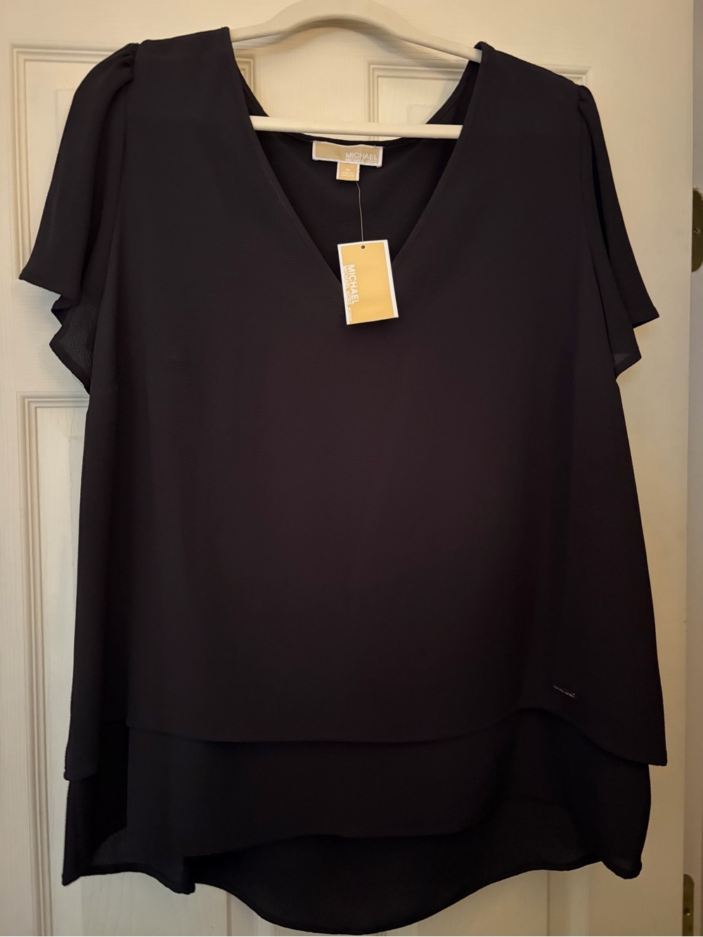 MICHAEL Michael Kors Black V-Neck Blouse